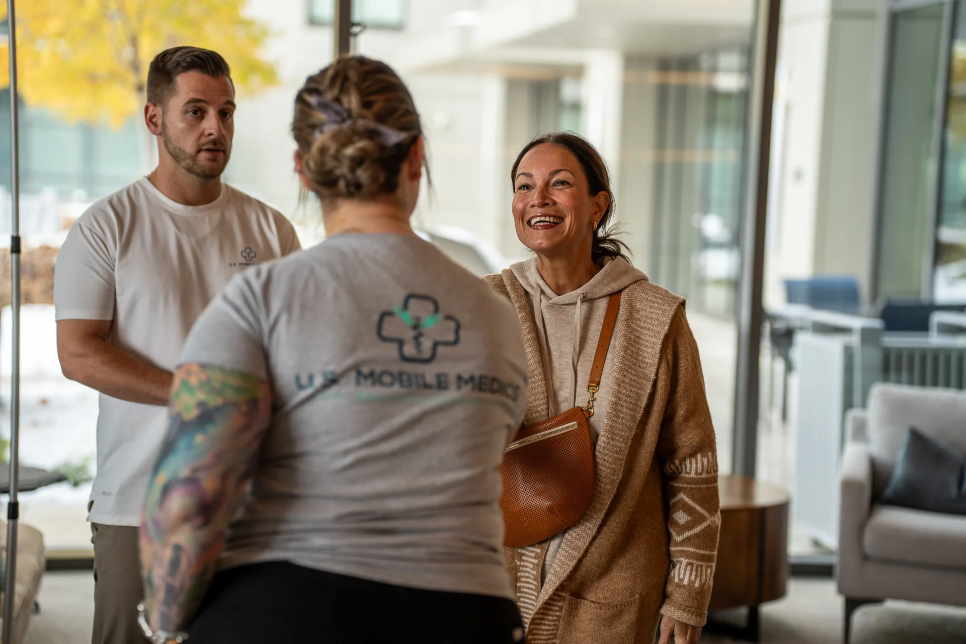 Pre-treatment conversation between IV nurse and client